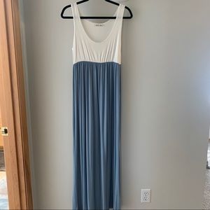 Maternity dress maxi